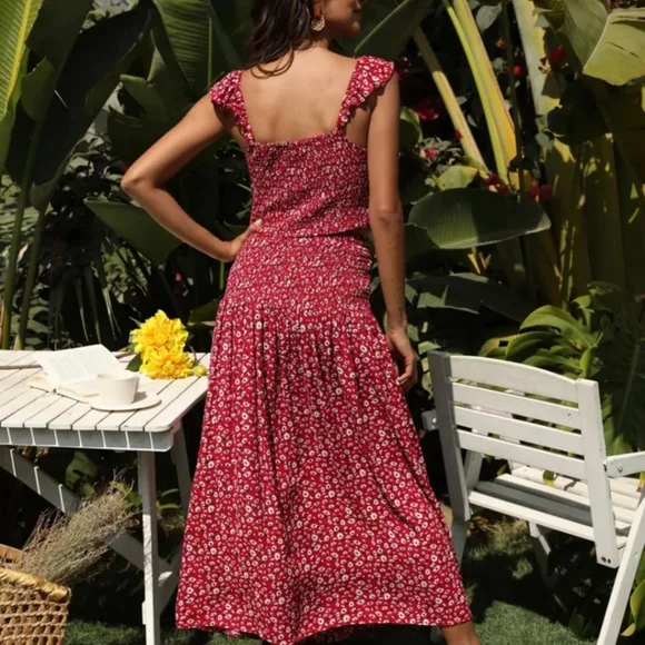 ×2 Red Floral Cotton Midi Skirt and Flutter Sleeve Top Set - Picture 13 of 13